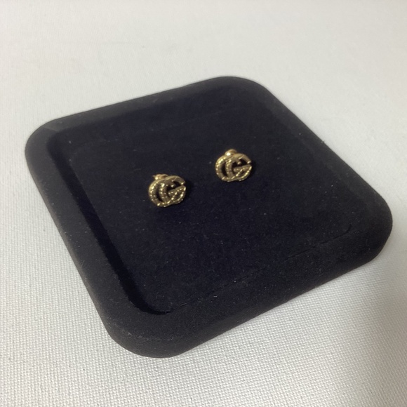 Gucci Gold Vintage Small GG Earrings - Picture 2 of 4